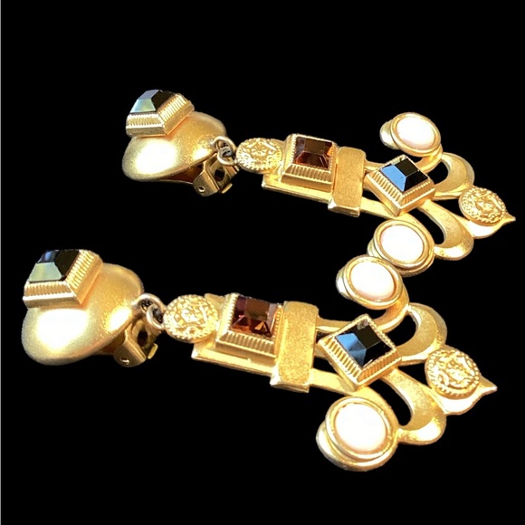 Vintage 1980’s Natasha Stambouli Etruscan 24kt GP Earrings - Picture 5 of 8